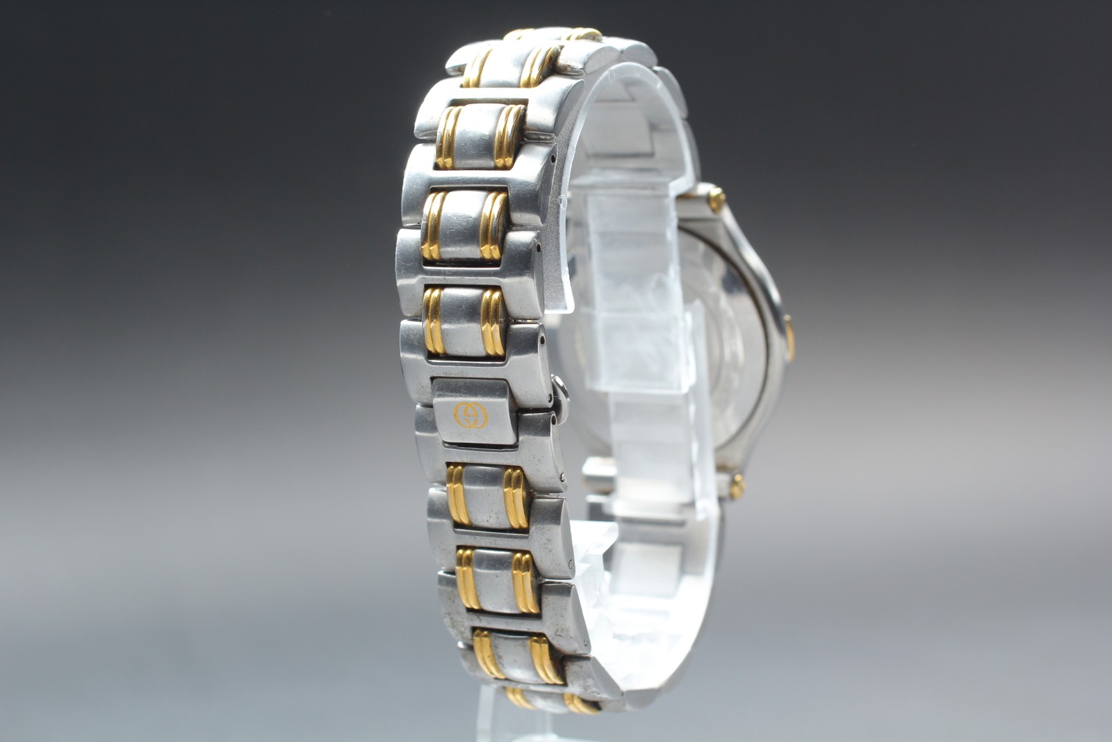 [Exc+5] Gucci 9040M Two Tone Quartz Men’s Watch From JAPAN