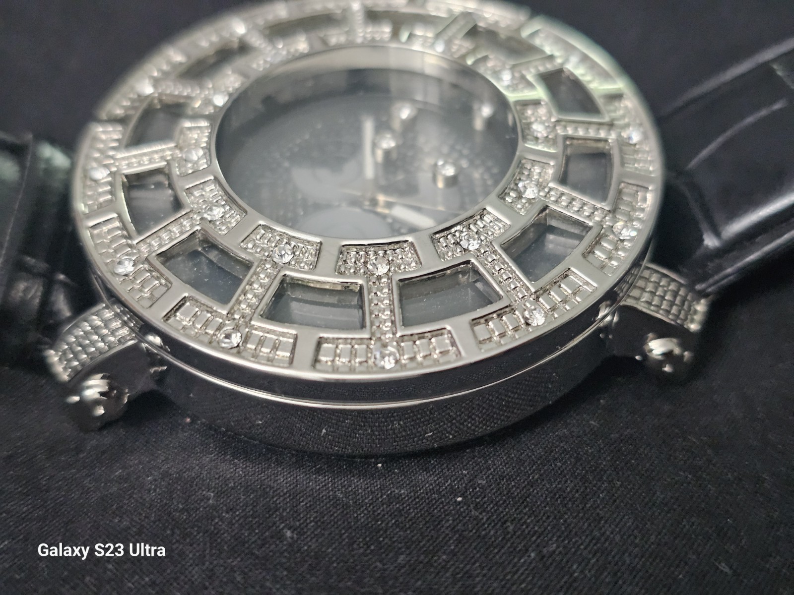 54.3mm Men’s Luxury LARGE THICK Analog watch Silver Bezel leatherette band