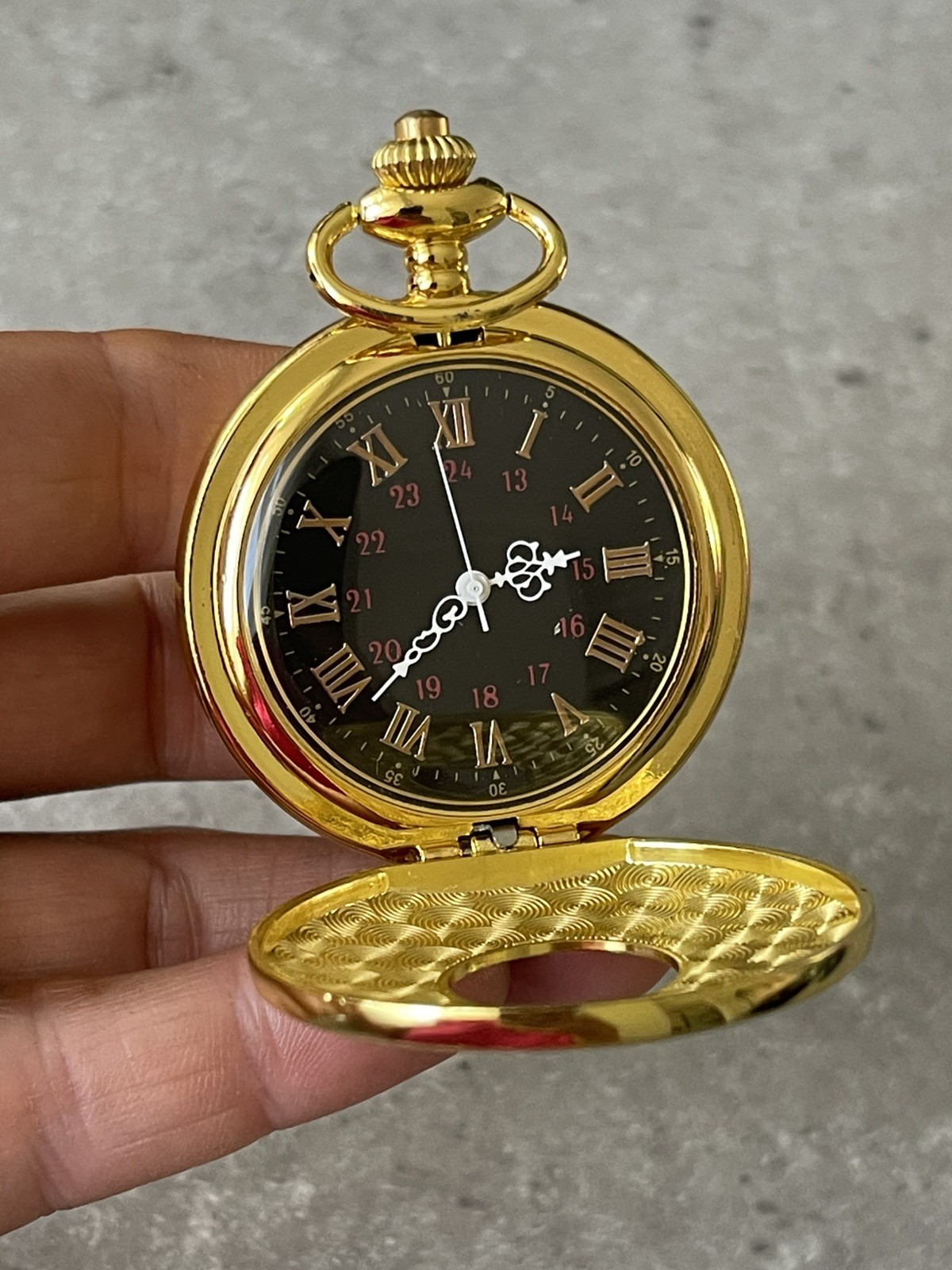 Pocket watch Gold Tone Smooth Steel Quartz Roman Dial Pendant 4.5 mm 969
