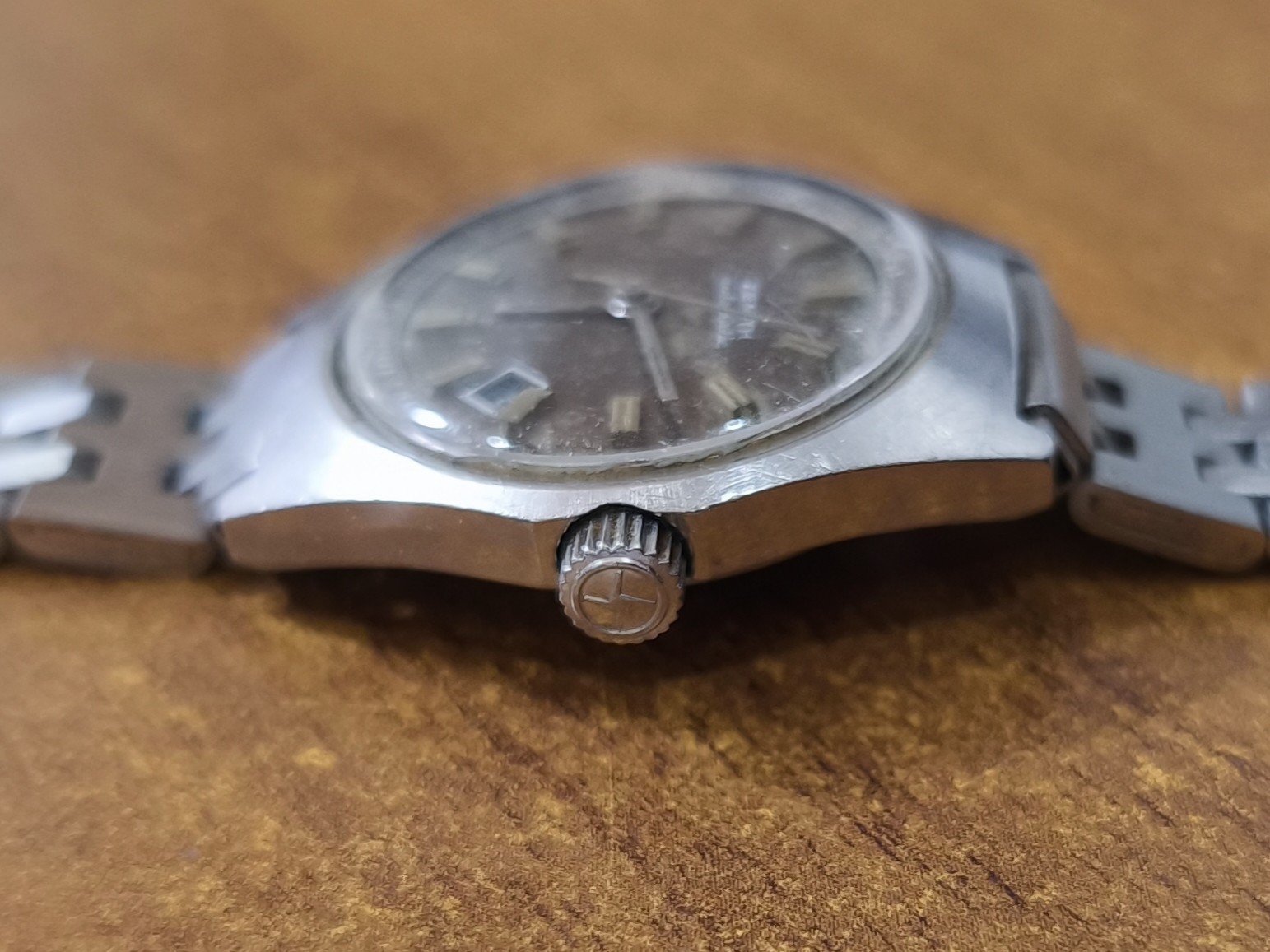 ZENITH DEFY AUTOMATIC EARLY 1970s screw crown