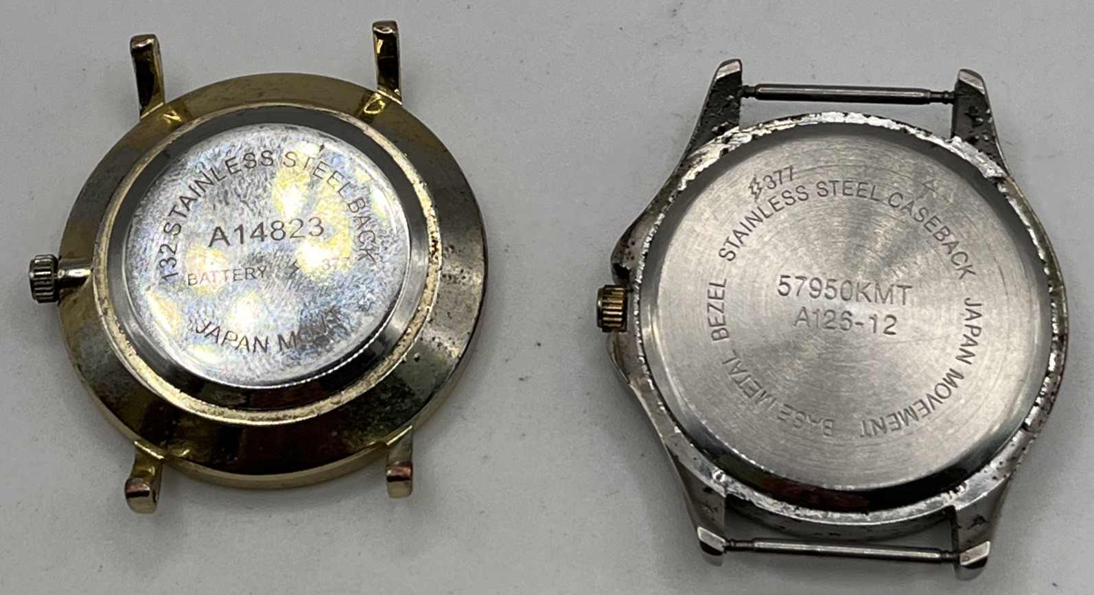 Lady’s Mother Of Pearl Dial & Quartz Wristwatch Both Running In Good Condition S