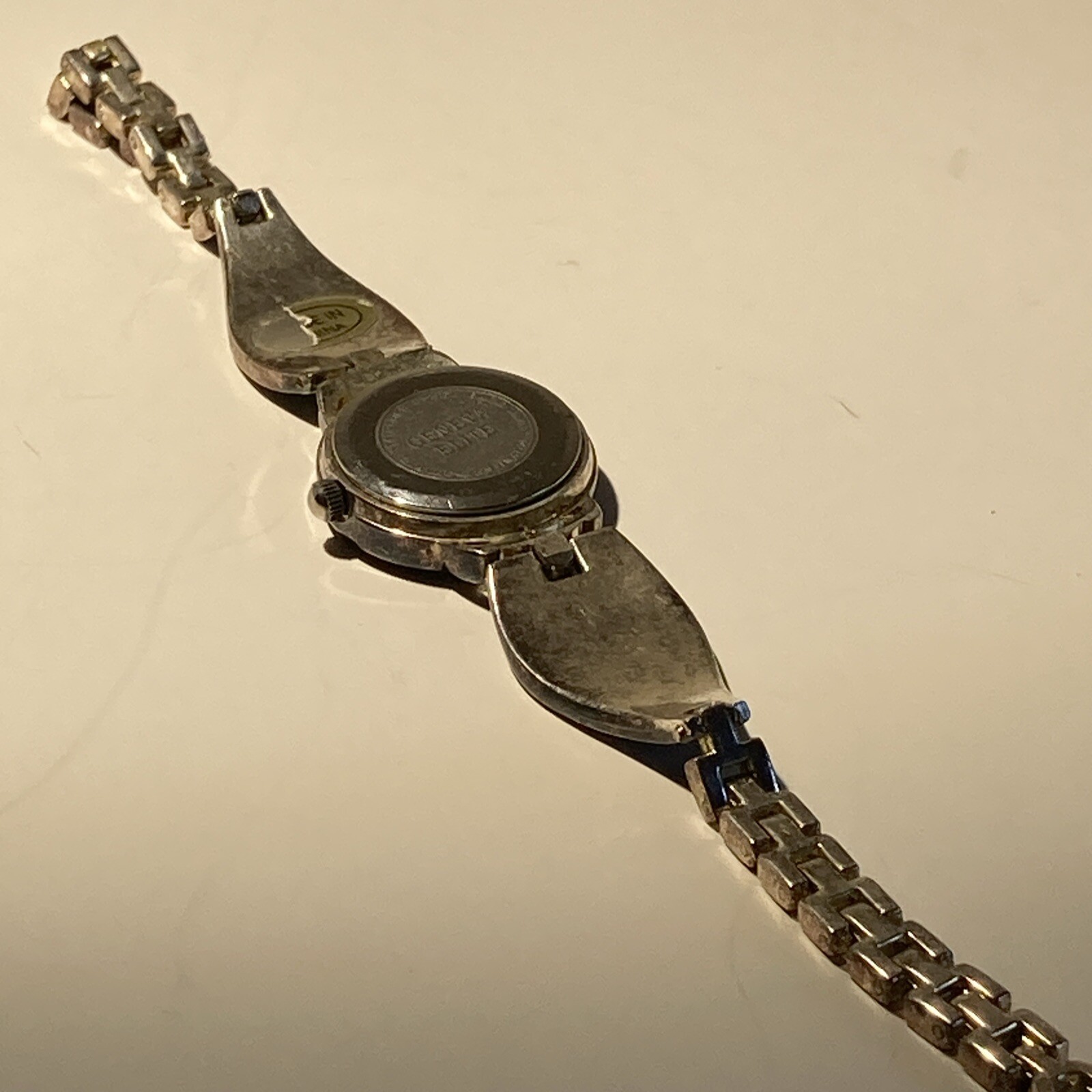 Geneva Elite Watch – Women’s Deco style Intricate Silver and Black Design