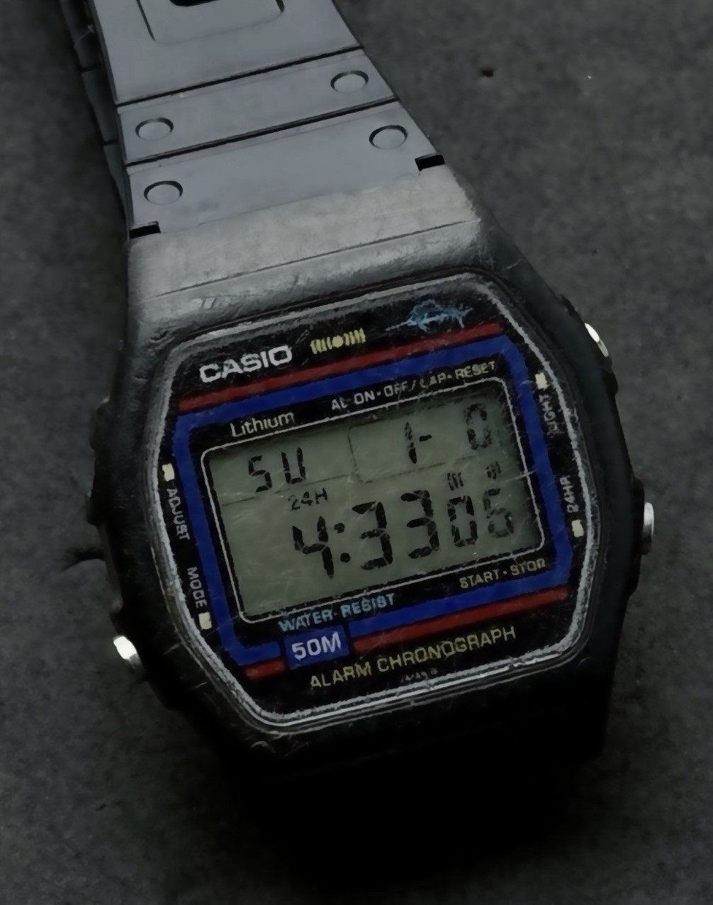 Vtg 1980 CASIO Marlin W-24A (248) KU 34mm Men’s Digital Watch Black Case Strap
