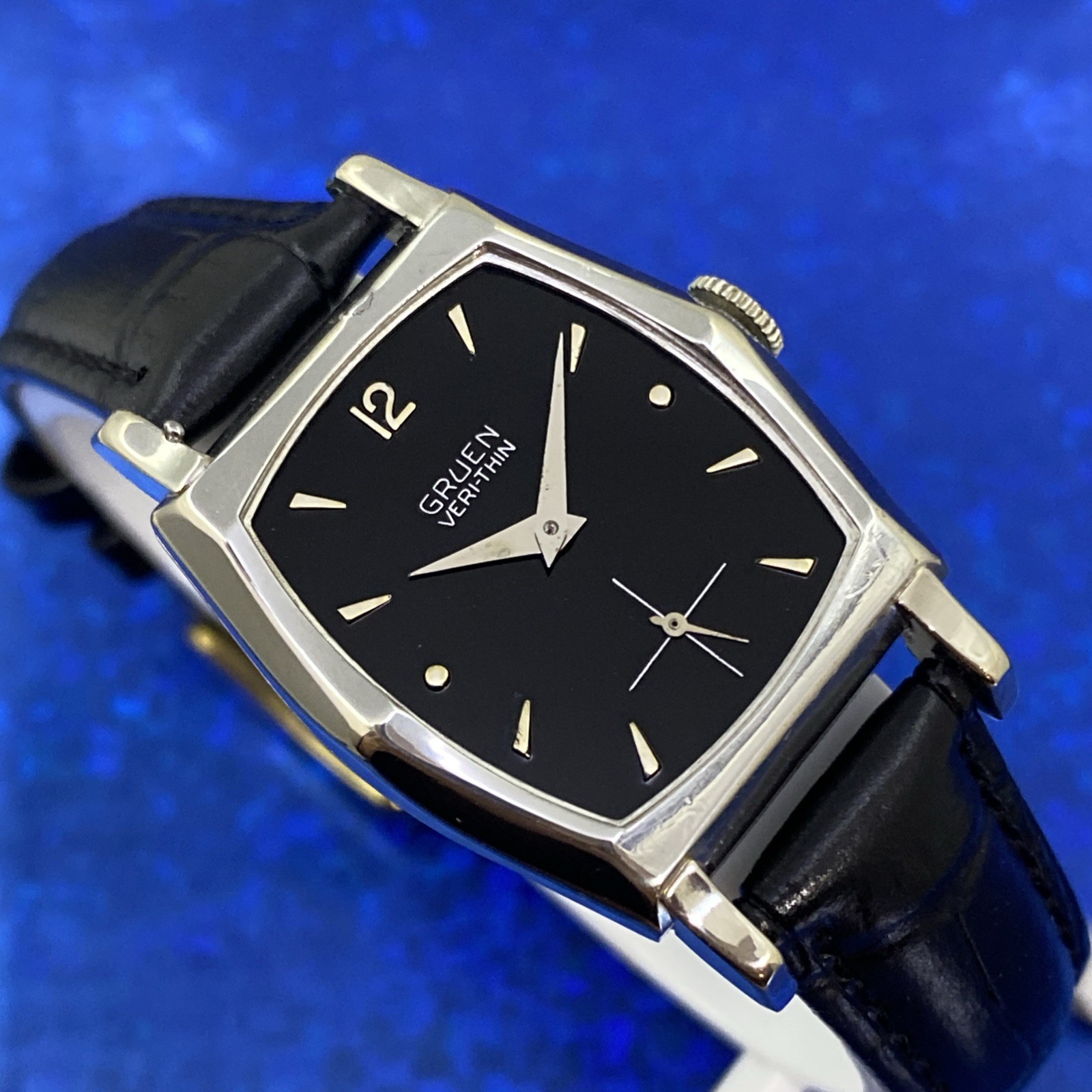 Vintage 1940’s Man’s GRUEN Veri-Thin Stunning Black Dial Fully Serviced WARRANTY