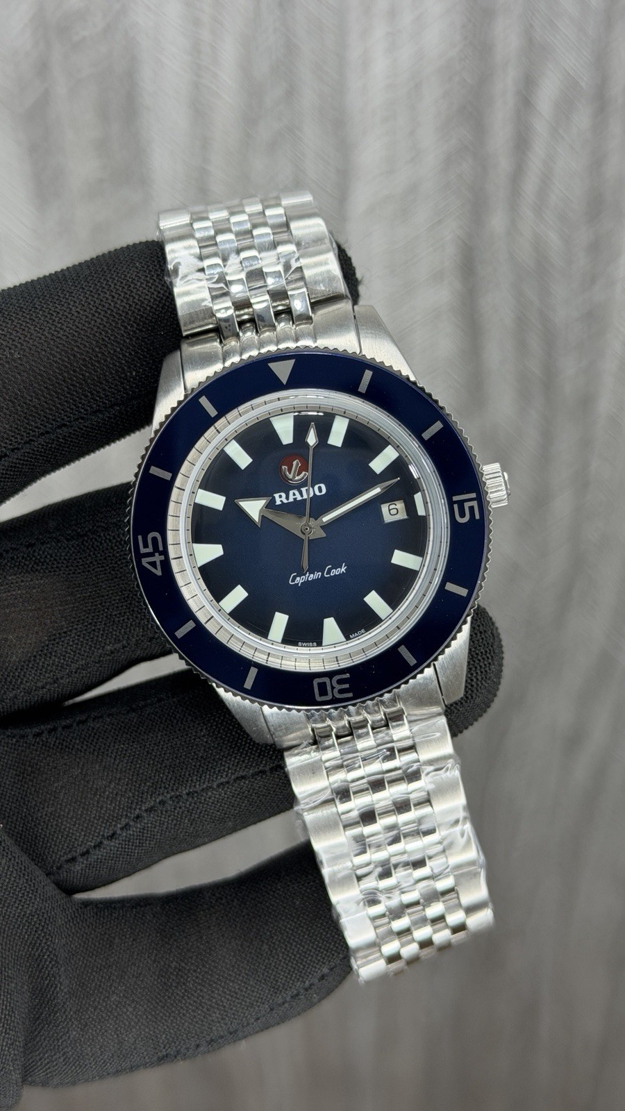 Rado Captain Cook Blue Dial Automatic Mens Watch Stainless Steel Date Swiss