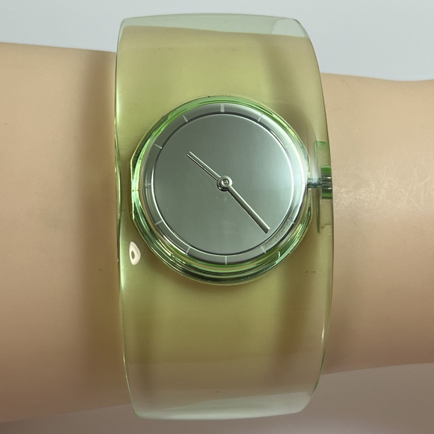 Seiko Issey Miyake O NY0W001 Tokujin Yoshioka Qz Light Green Bungle Case #B779
