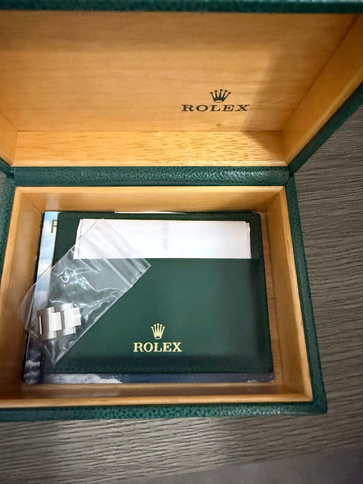Rolex Yacht-Master 16622 Grey Rhodium Dial Platinum / Steel 40mm Men’s Watch