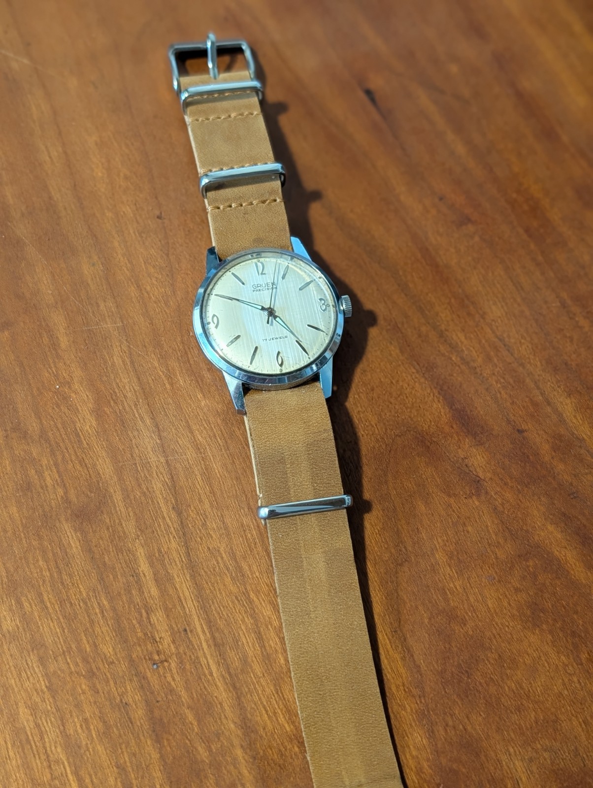 Gruen Precision 17J Men’s Vintage Wristwatch Manual Wind Linen Dial
