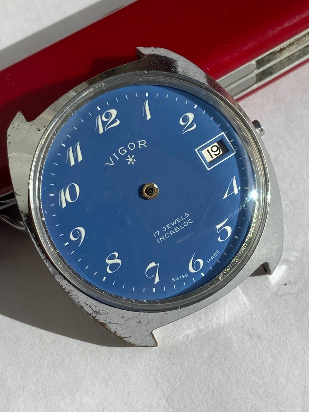 VINTAGE MEN’S WATCH VIGOR BLUE DIAL SWISS FOR PARTS 17 JEWELS RRR ST 1950/51