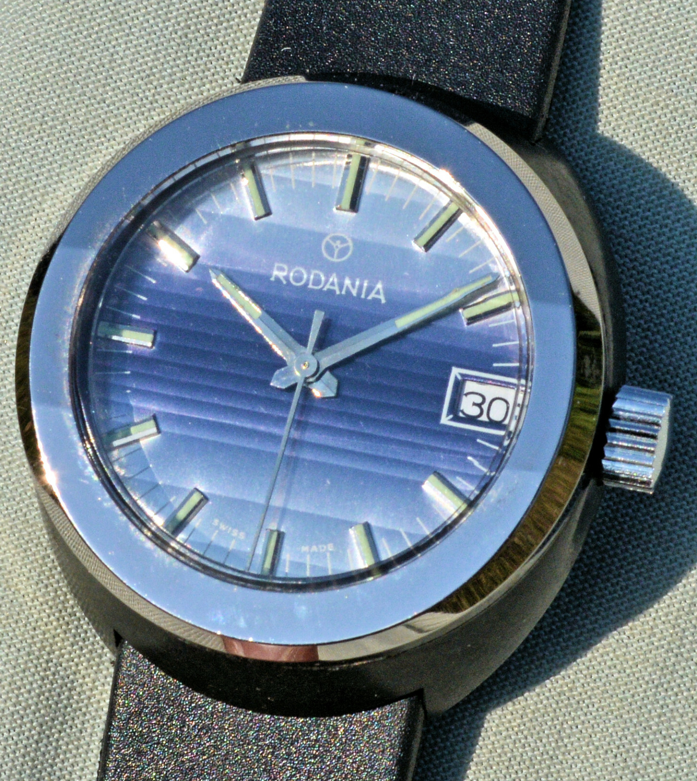 Orologio Rodania NOS waterresistant cassa monoblocco con vetro plastica prismato