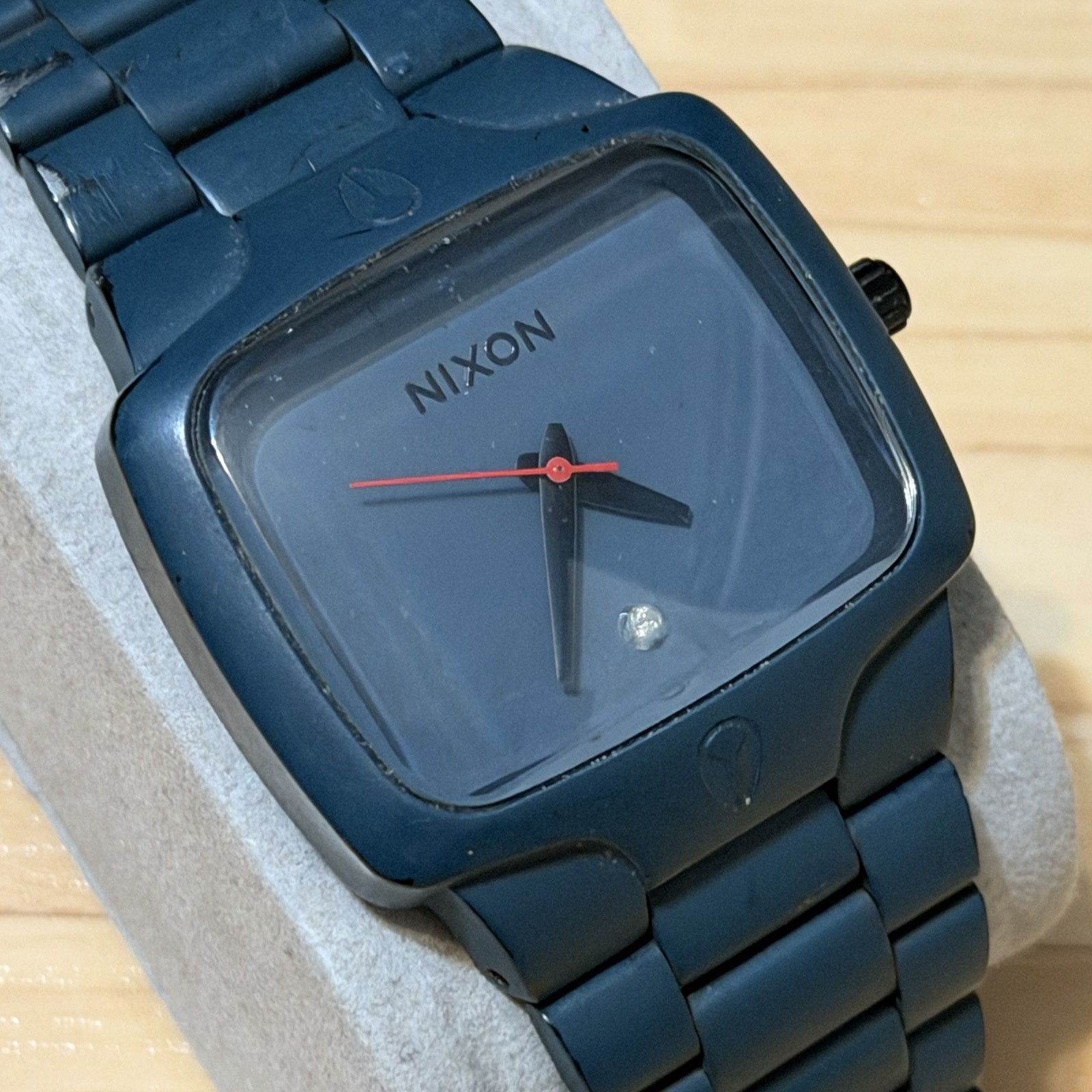 Nixon The Player “Yes It’s Real” GUNSHIP Blue Men’s Analog Surf Watch RUNS READ