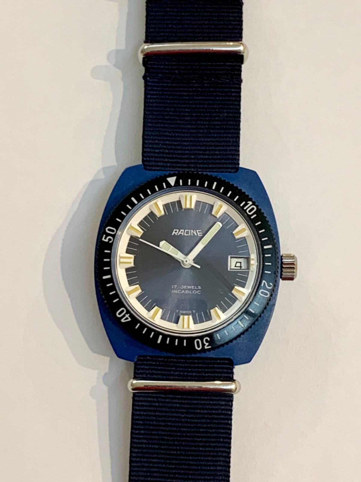 RACINE-By GALLET- ENICAR -BASE ARNOX-5 ATM-N.O.S-MAI INDOSSATO-OVERSIZE (39 MM)