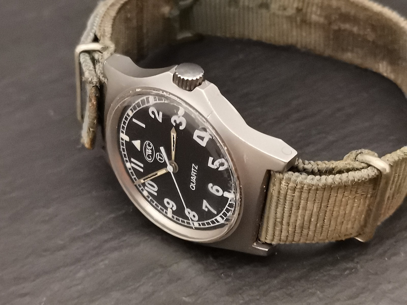 CWC G10 Quartz Watch 0555 Royal Navy Issued. Dated 1988. Working. Bonded strap.