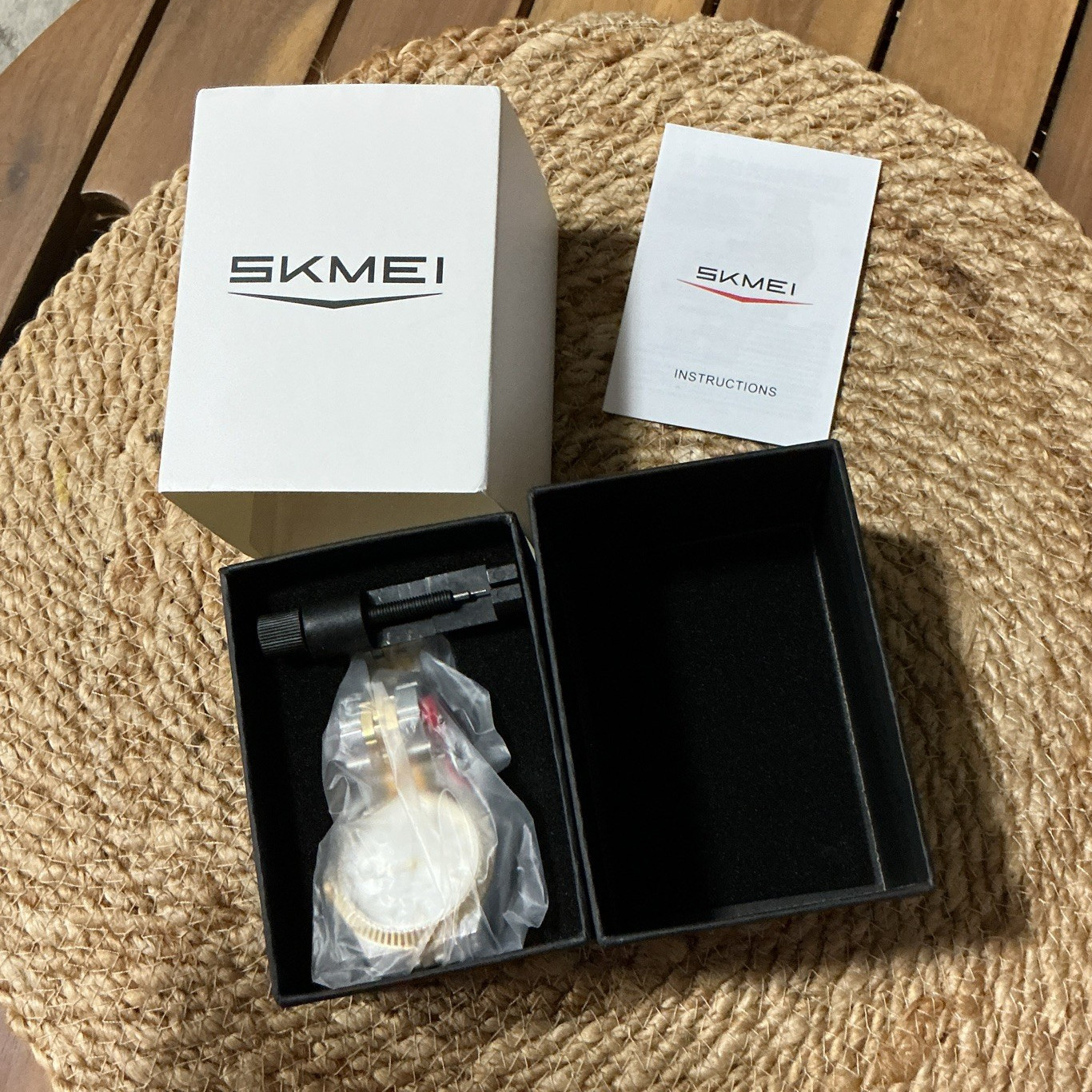 SKMEI Unisex Adults Wristwatch w/ Original Box/Packaging & Manual