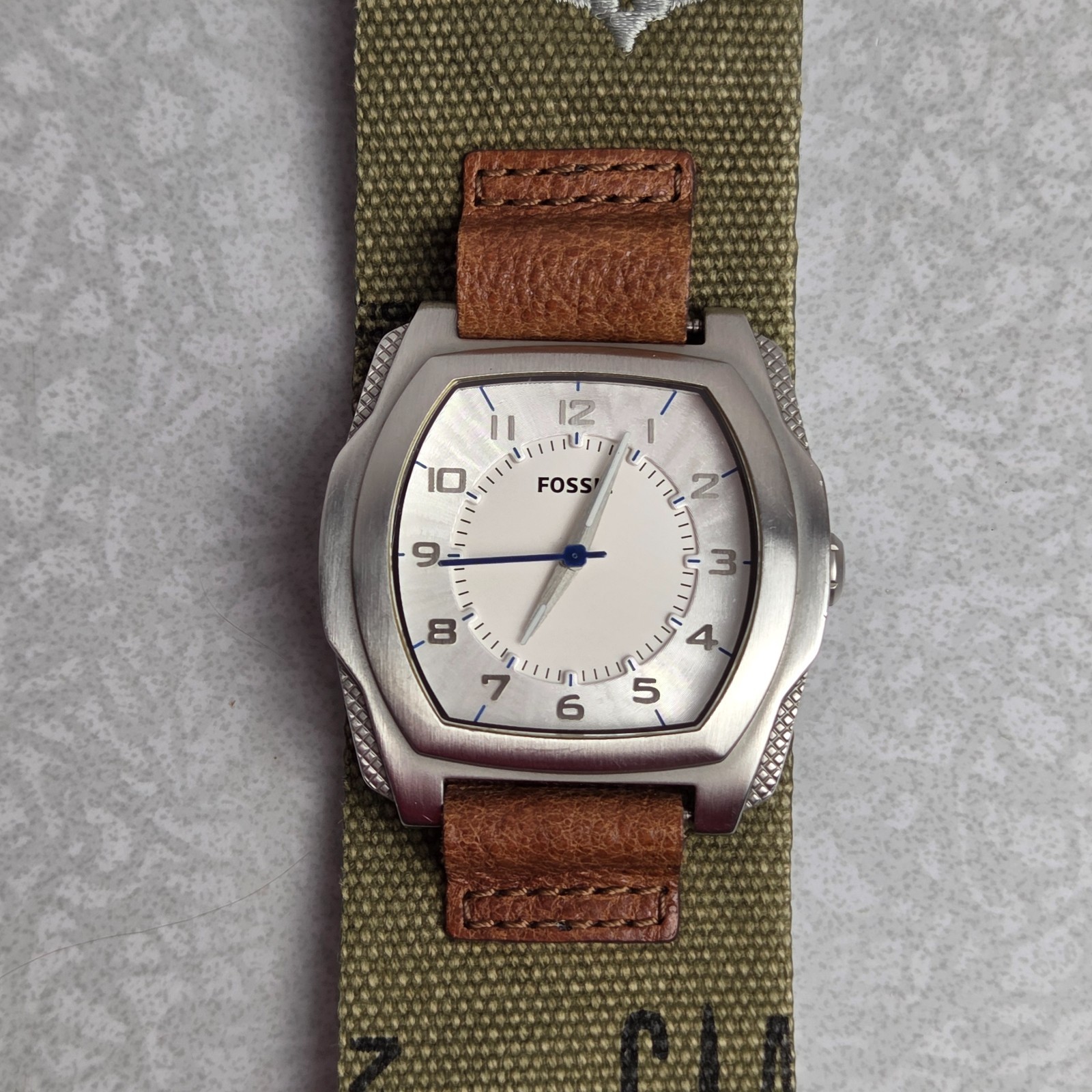 Fossil Watch Mens 40mm Quartz JR9906 Canvas and Leather Band Water Resistant
