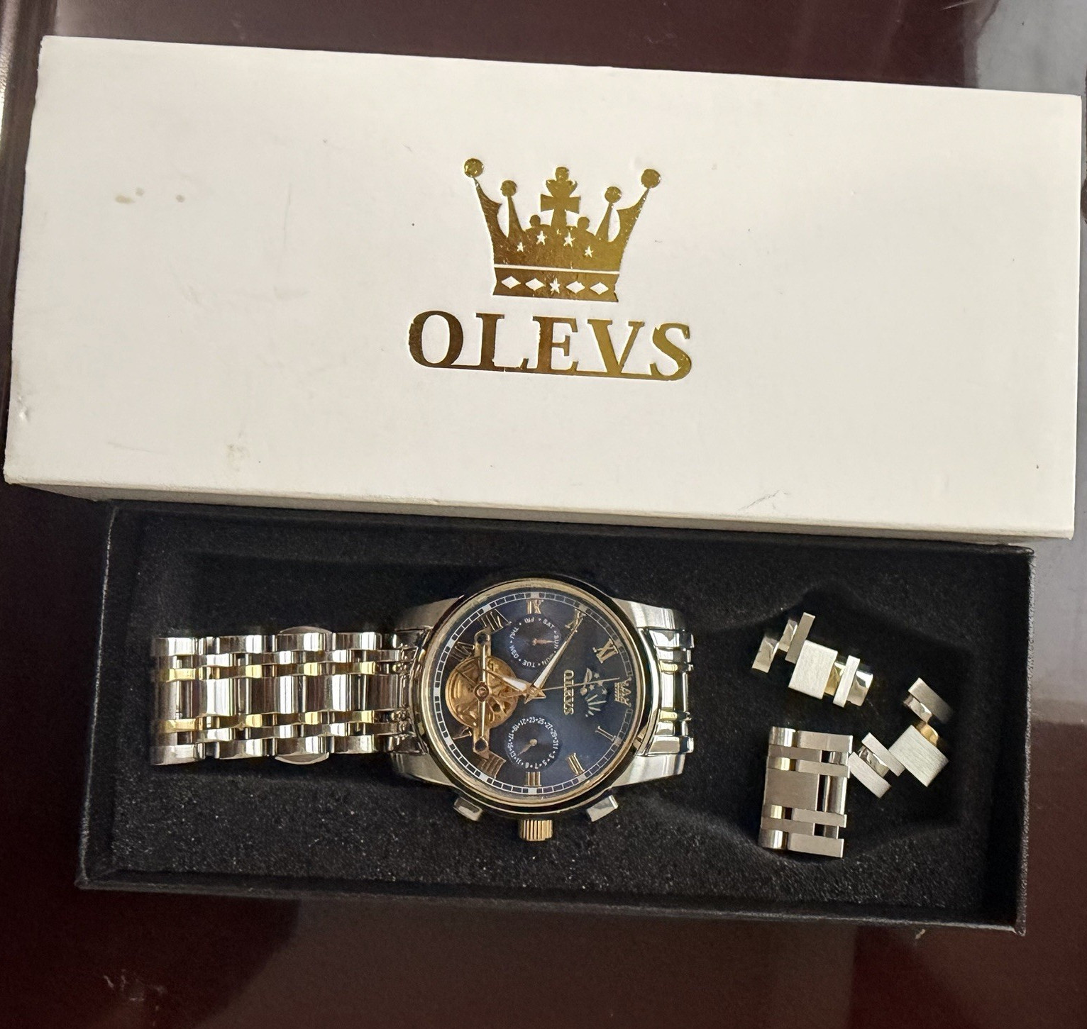 OLEVS Men’s Quartz Chronograph Wristwatch Blue Dial Two-Tone Steel Box Manual