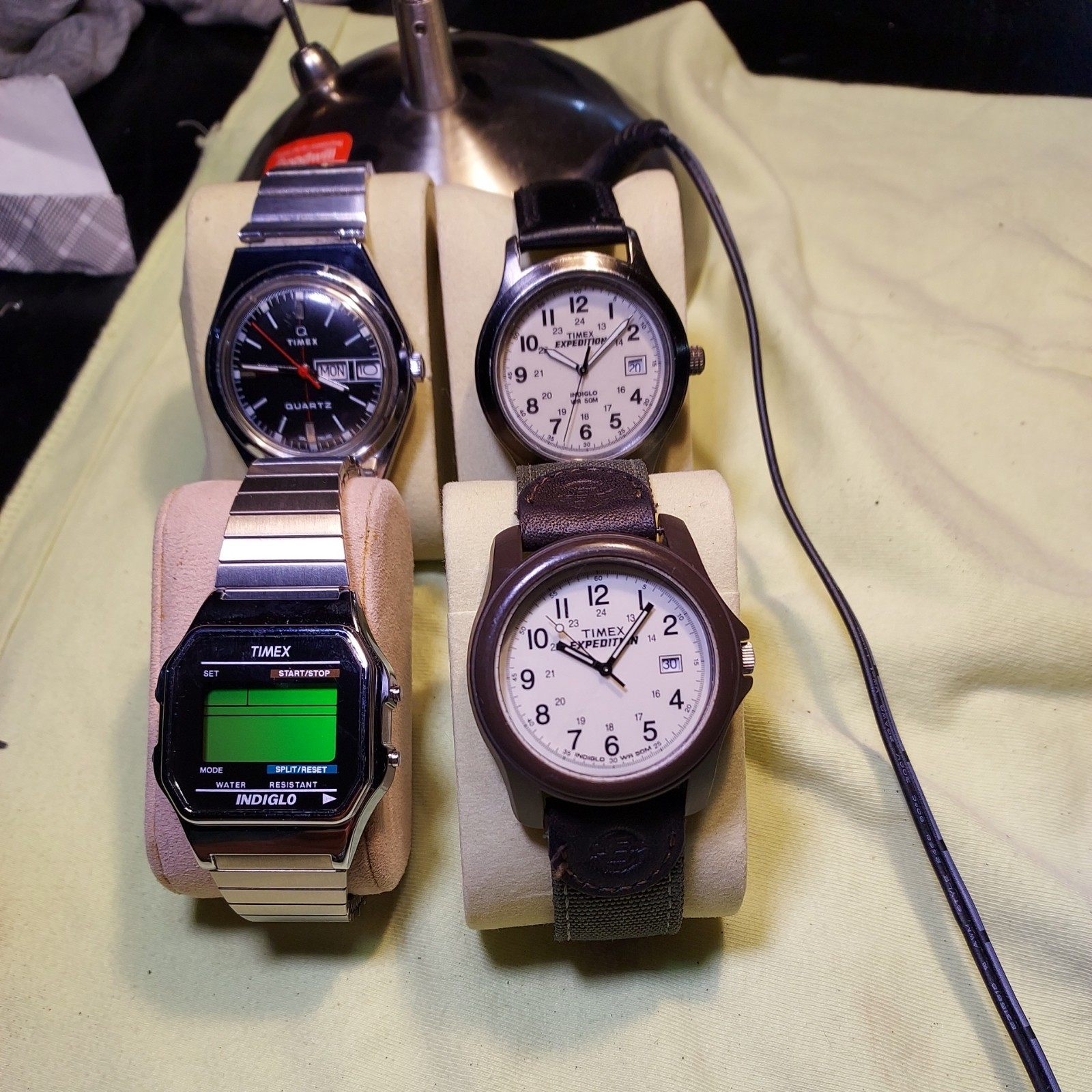 4 lot 2 Timex Mens military Expedition Indiglo 905,916 working + 2 others
