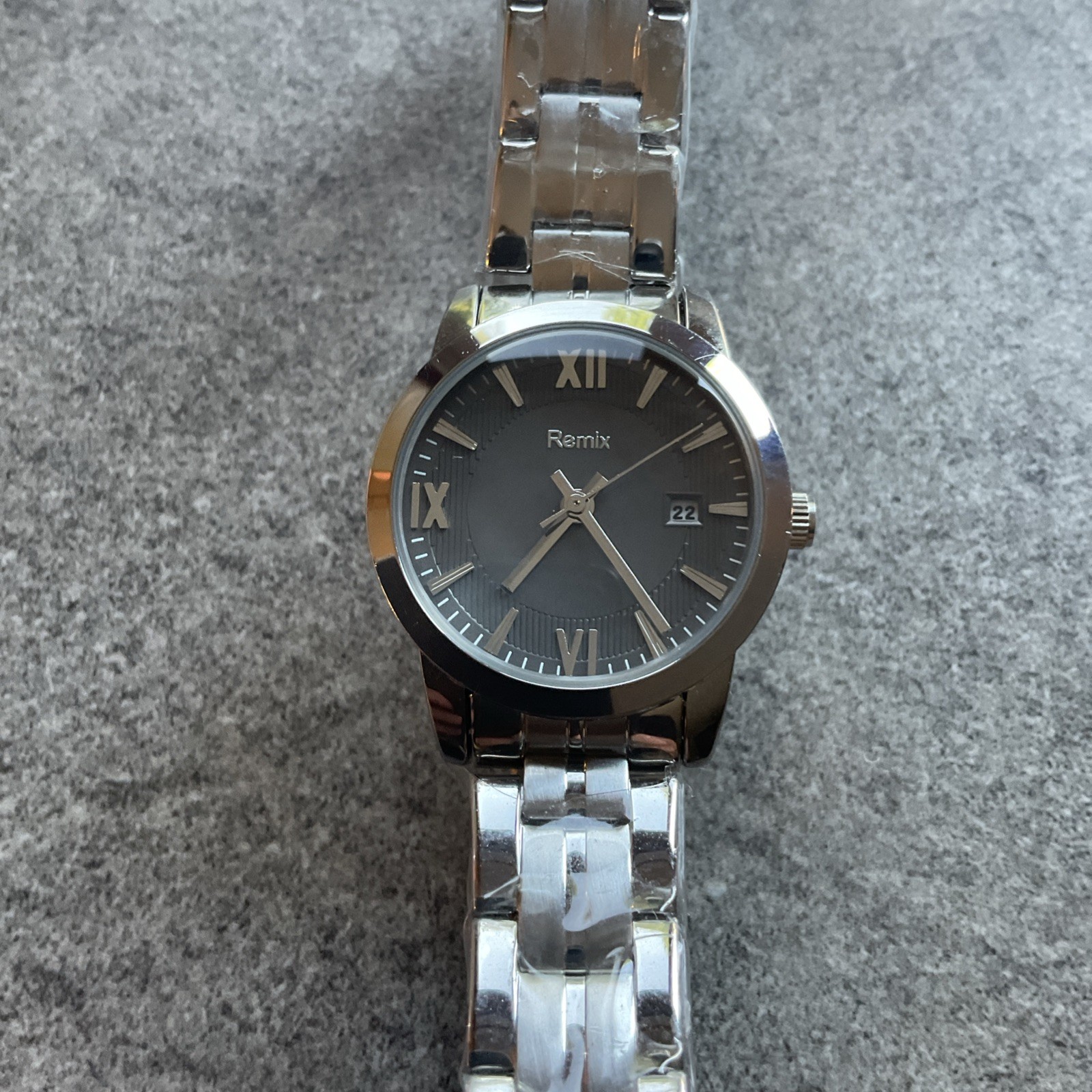 Remix Womens Watch 29mm Stainless Steel Case & Band Black Dial NWOT B-Y