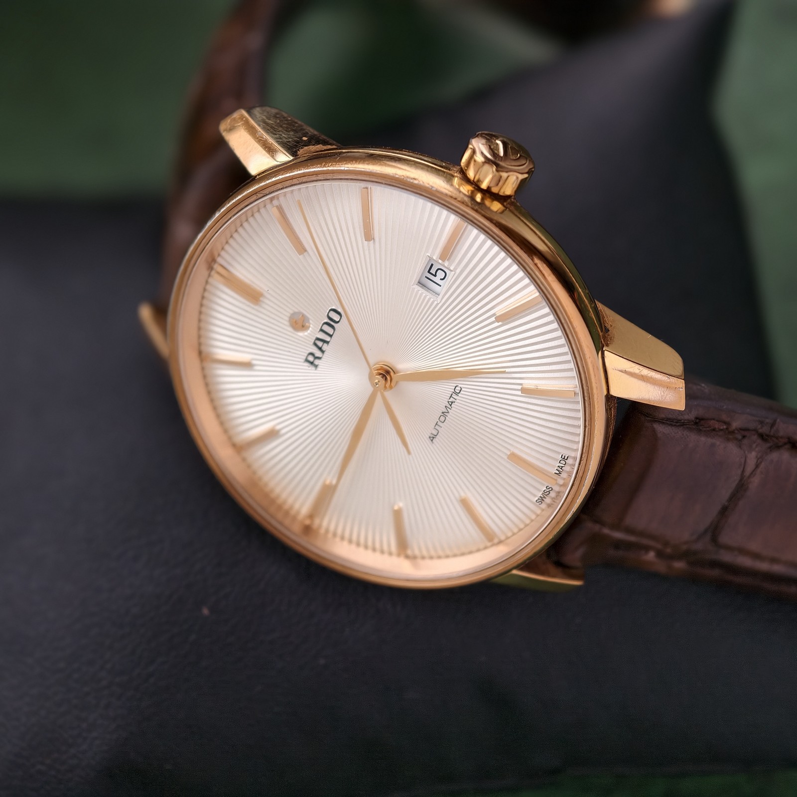 Rado White Dial Centrix R22861115 Men’sWatch Automatic 38mm Date Champagne Scale