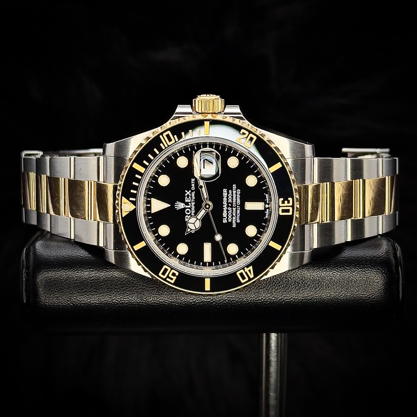 Rolex Submariner Date — Ref. 126613LN – Complete Set – Vey Good Condition