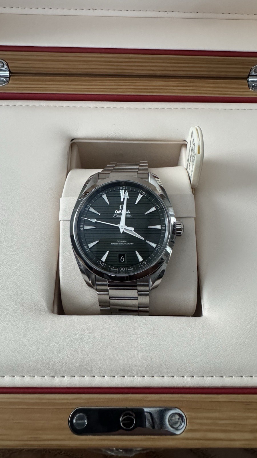 OMEGA Seamaster Aqua Terra 150M 220.10.41.21.10.001