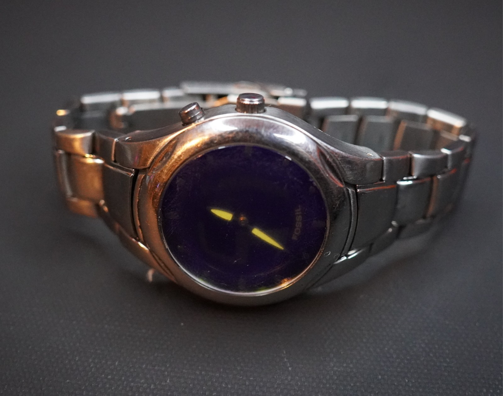 Rare Vintage FOSSIL Big Tic JR8096 Blue Quartz Animated Mens Watch