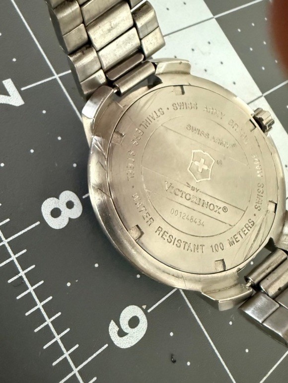 Swiss Army Maverick by Victorinox
