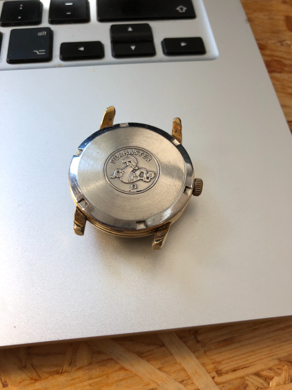 OMEGA Seamaster CAL. 610 21.125.567 mechanical watch movement defect