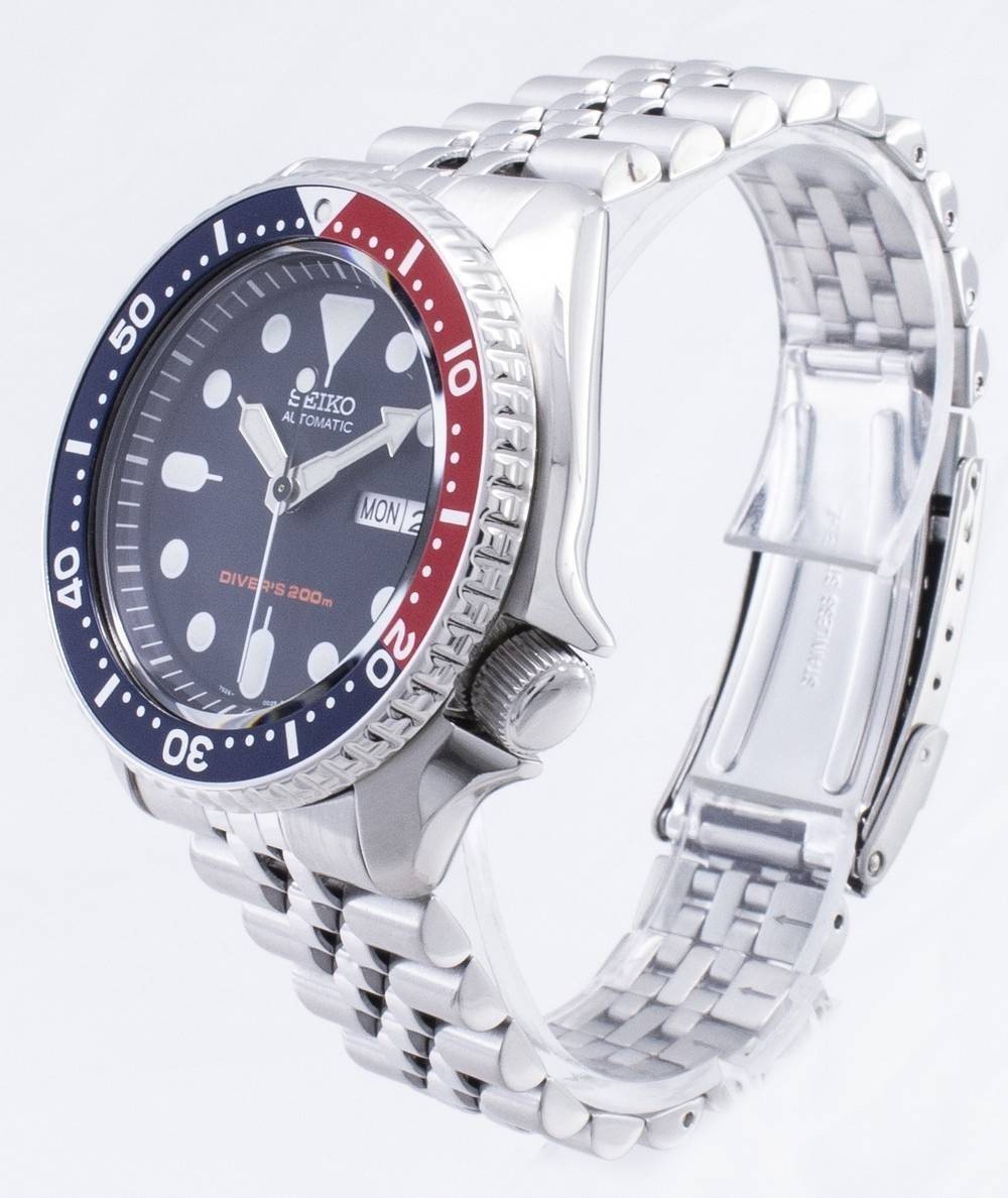 Seiko SKX Automatic Diver 200M Jubilee Bracelet Day/Date SKX009K2 Mens Watch