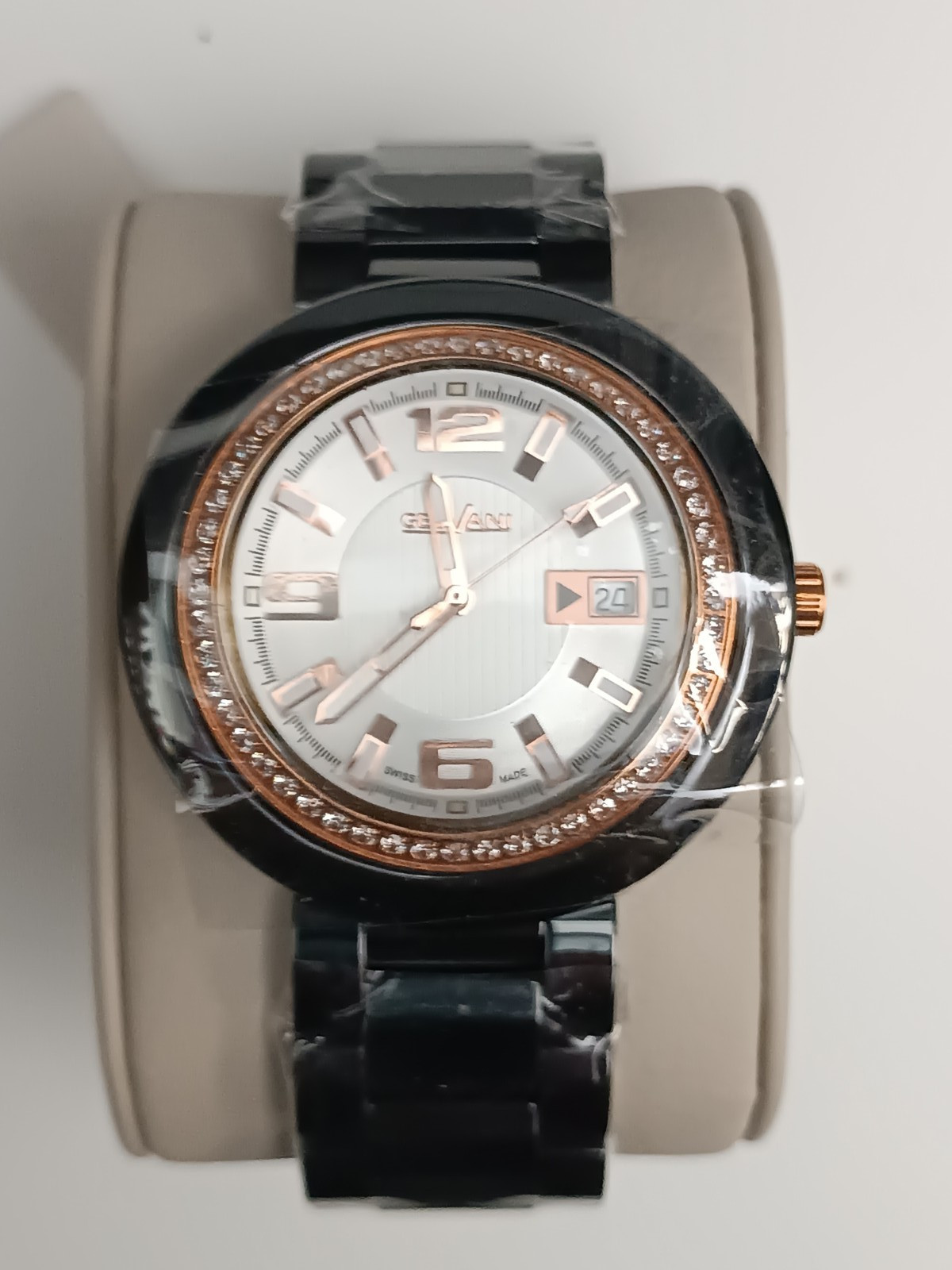 Geovani Luxury Watch with Zircons Unisex