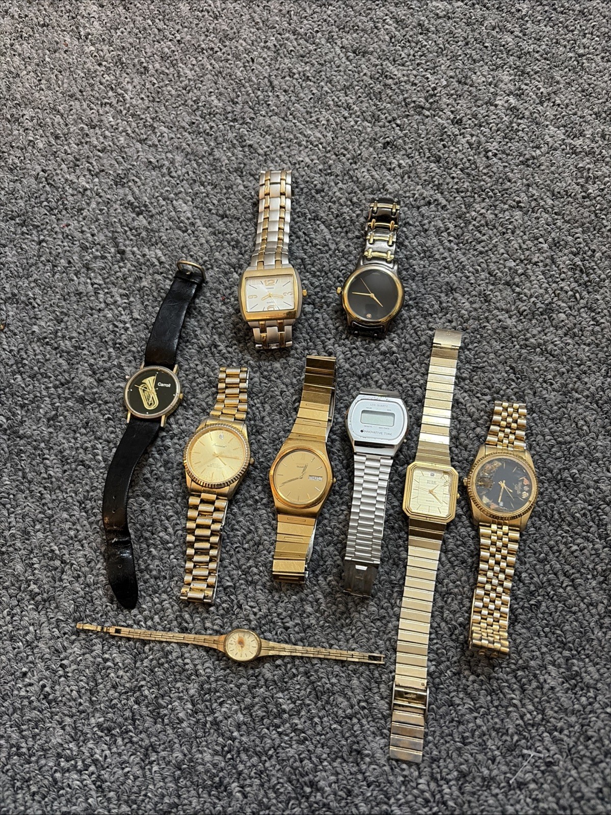 Seiko SQ Quartz Stainless Steel Silver Band, Day/Date Gold Others Lot As Is Read