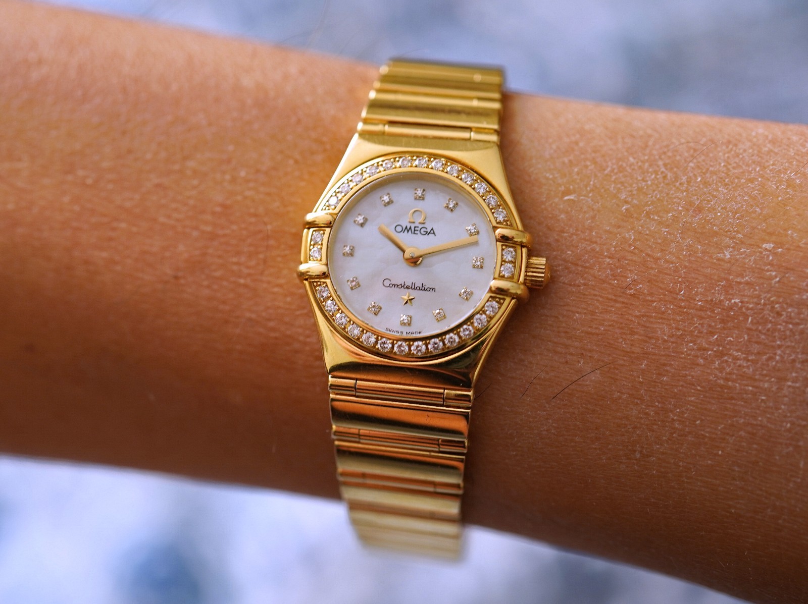 OMEGA CONSTELLATION MY CHOICE 18K GOLD MOTHER-OF-PEARL DIAL DIAMONDS BEZEL!!!