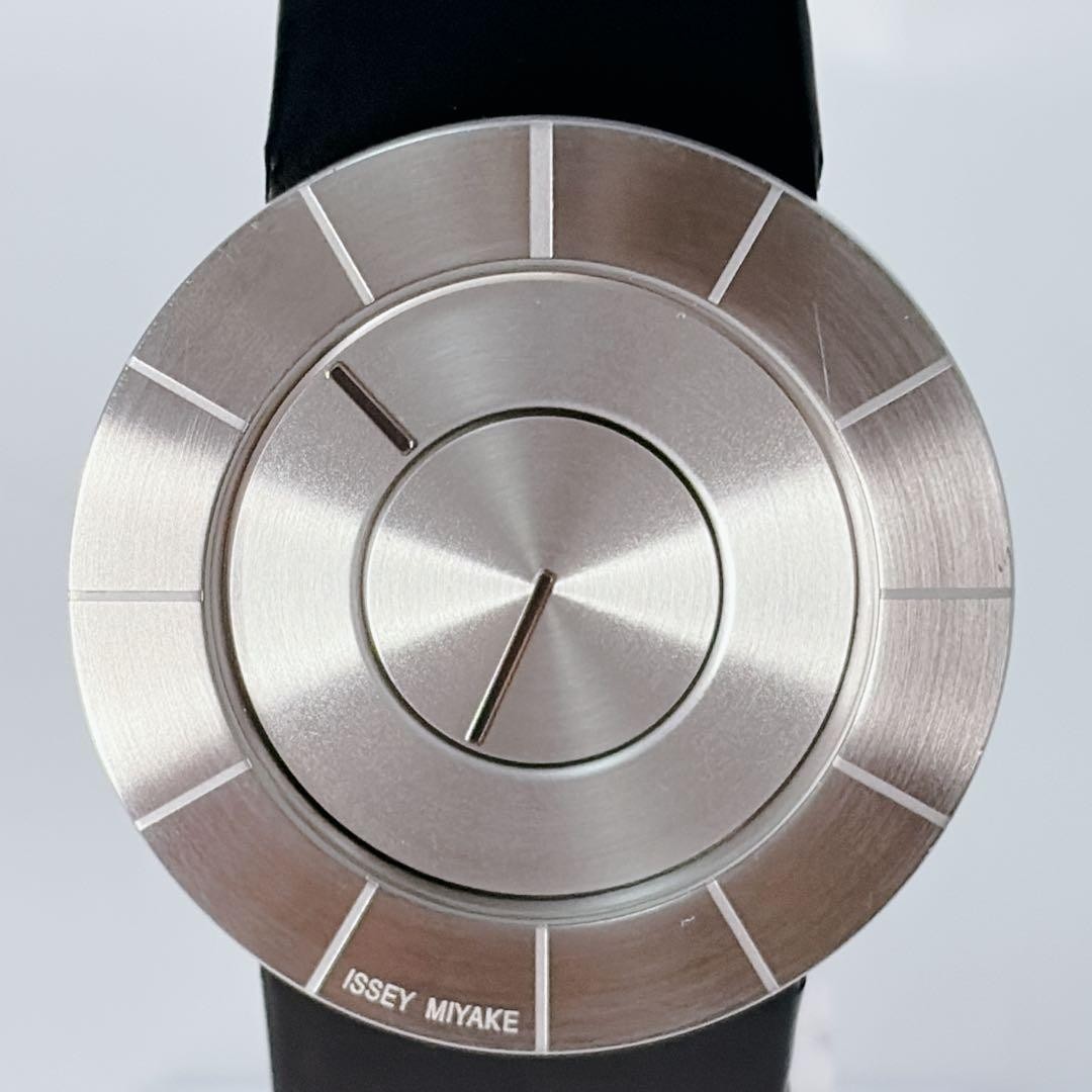 Issey Miyake Tokujin Yoshioka VJ20-0010 Men’s Watch 38mm