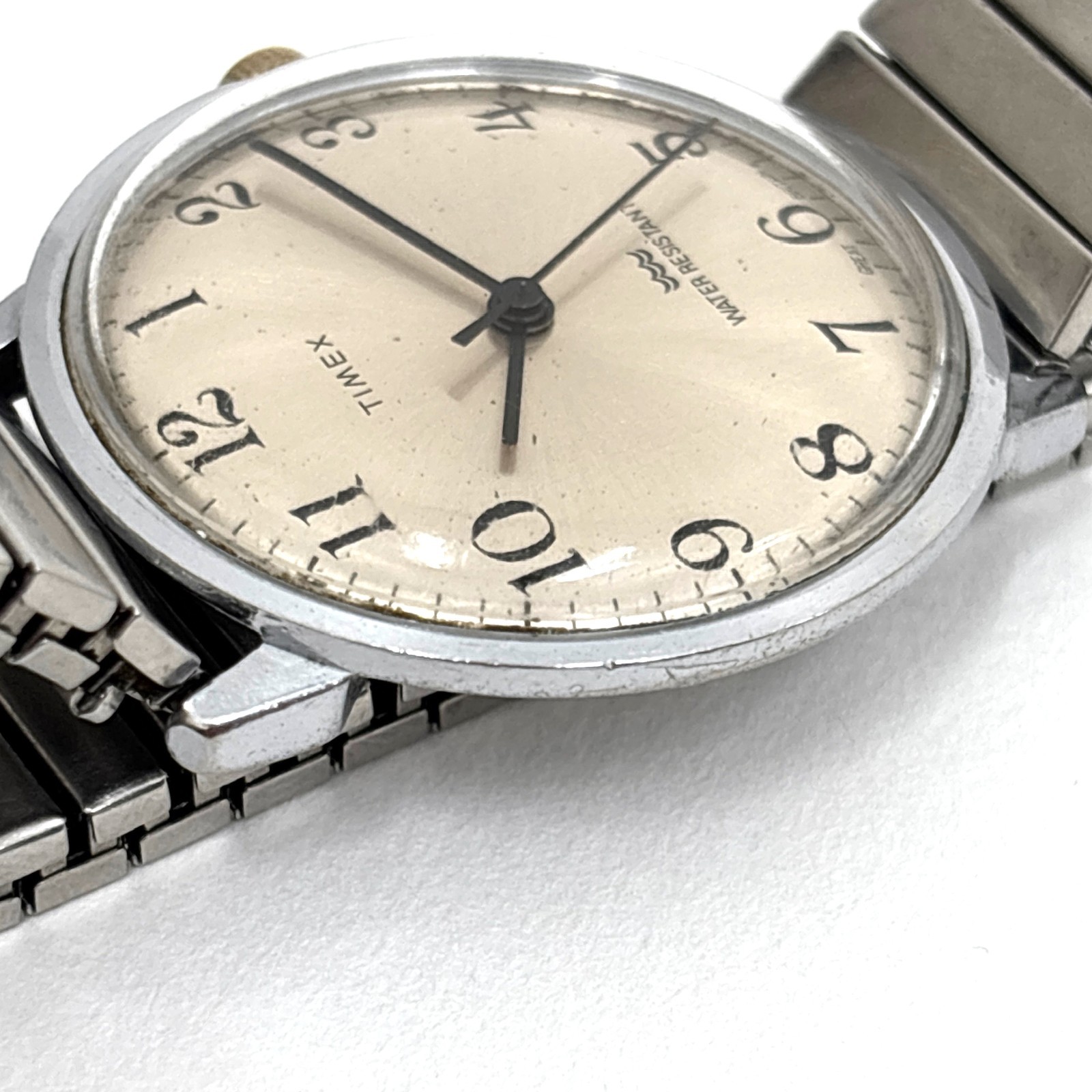 Vintage 1970s Timex Marlin Manual 35mm Great Britain Sunburst Dial Running