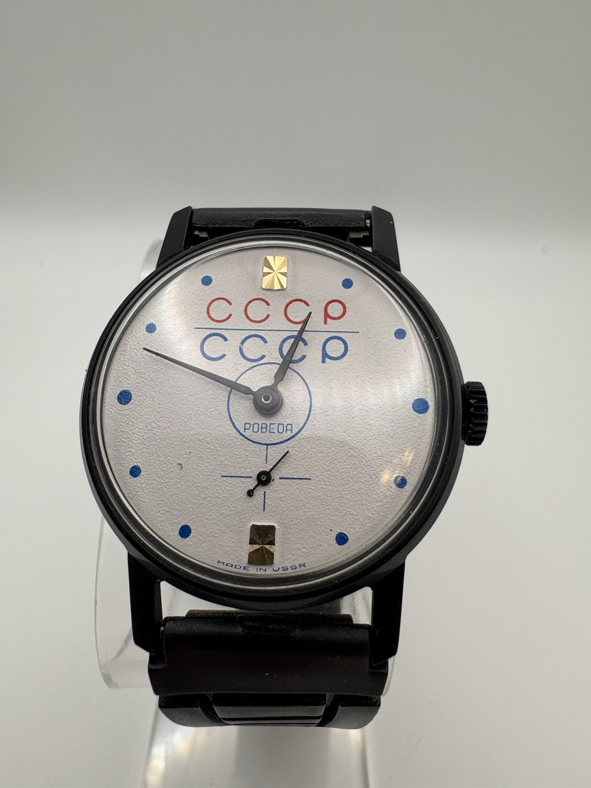 Vintage Pobeda CCCP Soviet Mechanical Watch 15J Black Case White Dial Paper USSR