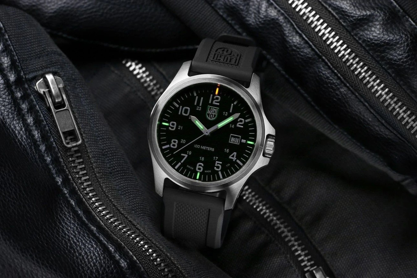 Luminox Patagonia Steel X2.2501 Quartz Men’s Watch