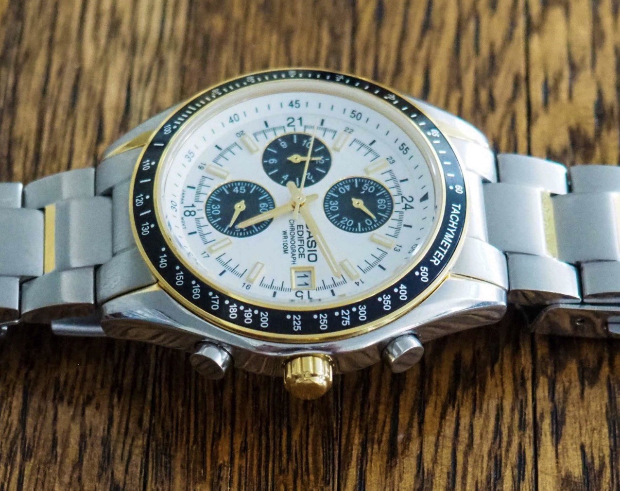 Casio Edifice Quartz Chronograph Tachymeter 100m Two-Tone SS Watch White Dial