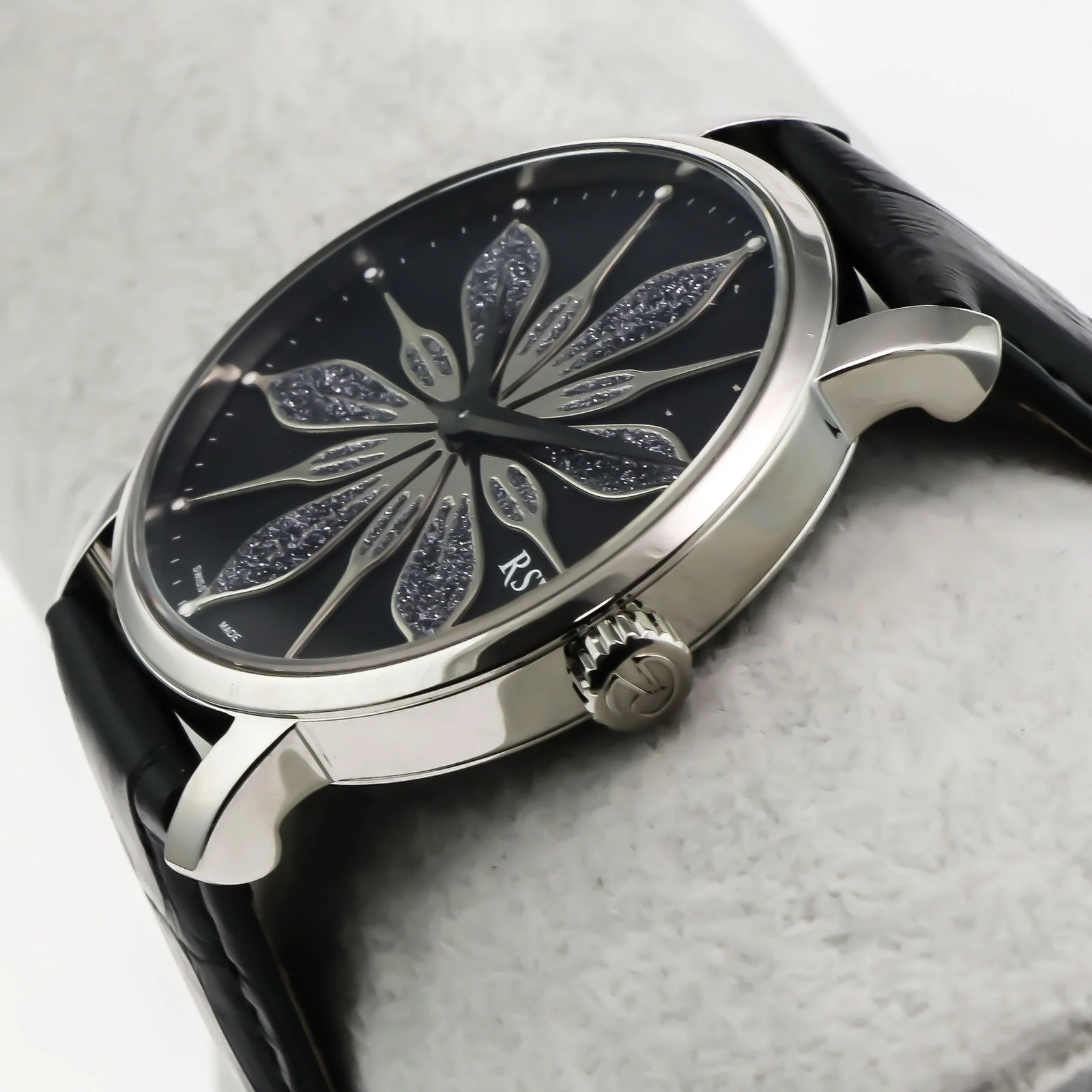 RSW – Swiss Watch – RSW9341-SL-3 Swiss made Quartz 41.85 mm RSW9341 30m (3ATM)