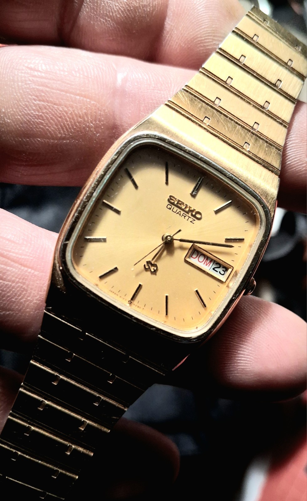 1985 Seiko SQ Golden Sunburst Dial Men’s Sport’s Watch Slim