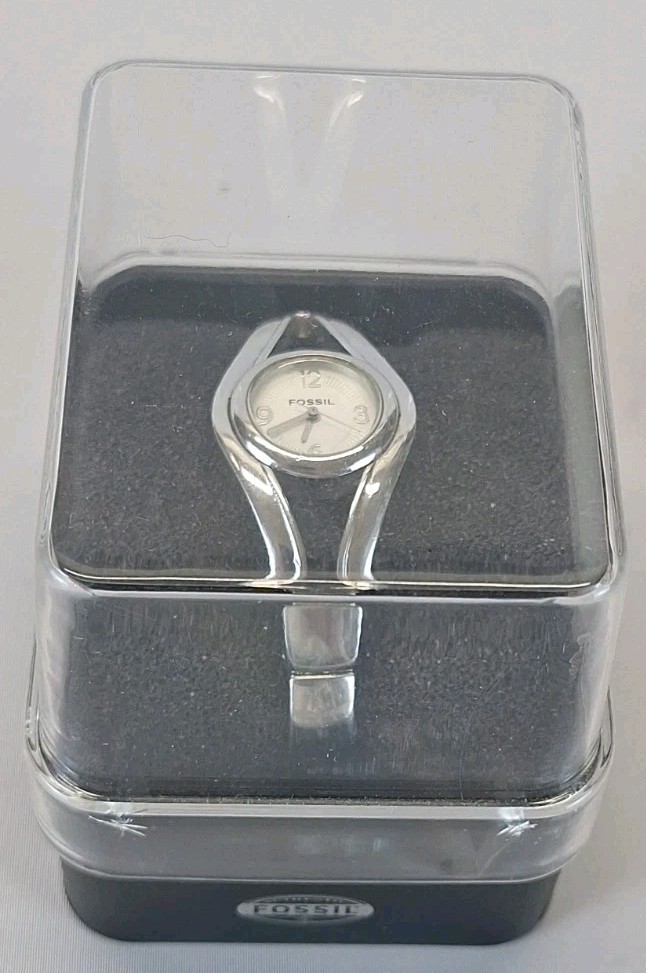 Fossil F2 Womens Watch w/Case ES-1992 Chrome Silver Sleek NEEDS BATTERY