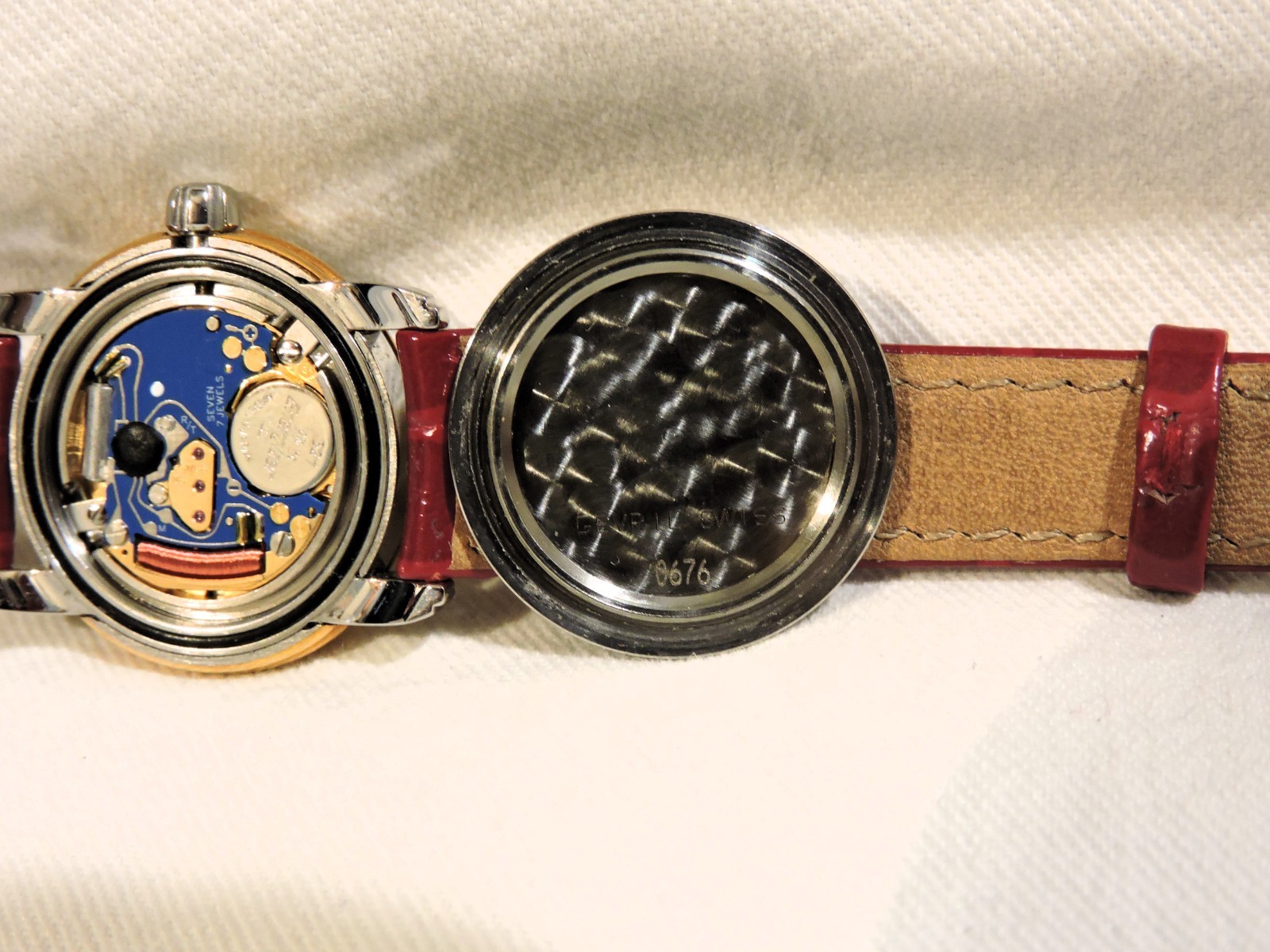 VINTAGE GEVRIL GV2 18K GOLD & S/STEEL FIRST GENERATION 29mm 18K SOLID GOLD BEZEL