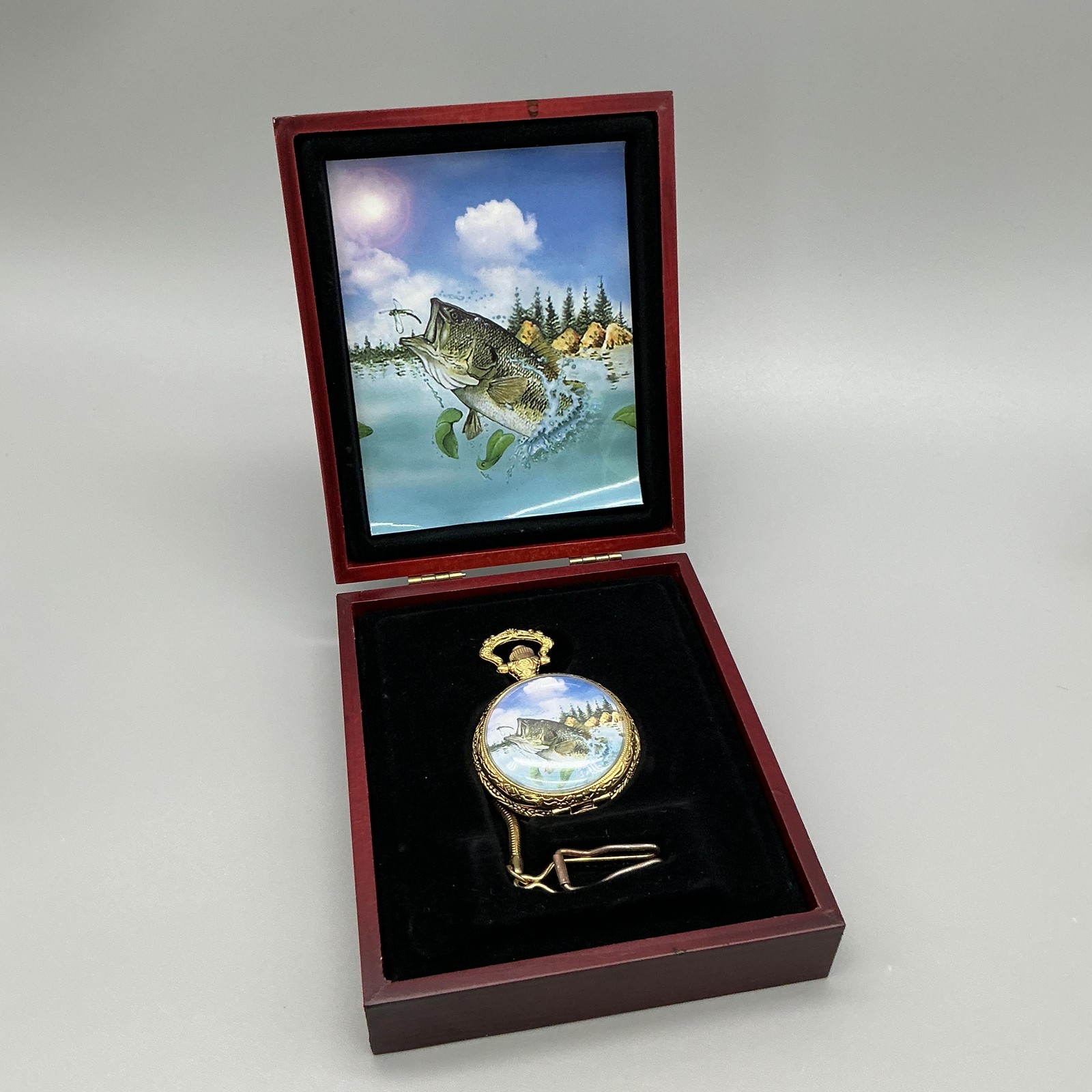 Largemouth Bass Pocket Watch Men 46mm Gold Tone Full Hunter Chain New Battery