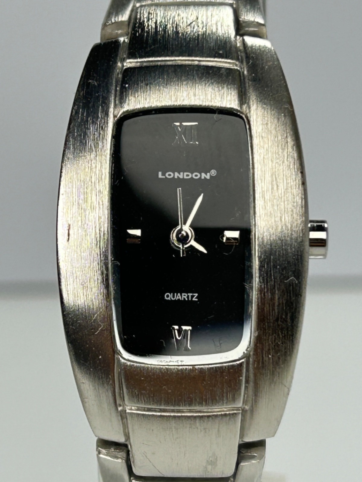LONDON Women’s Quartz Watch Silver Tone Black Dial Tonneau Link Bracelet Working