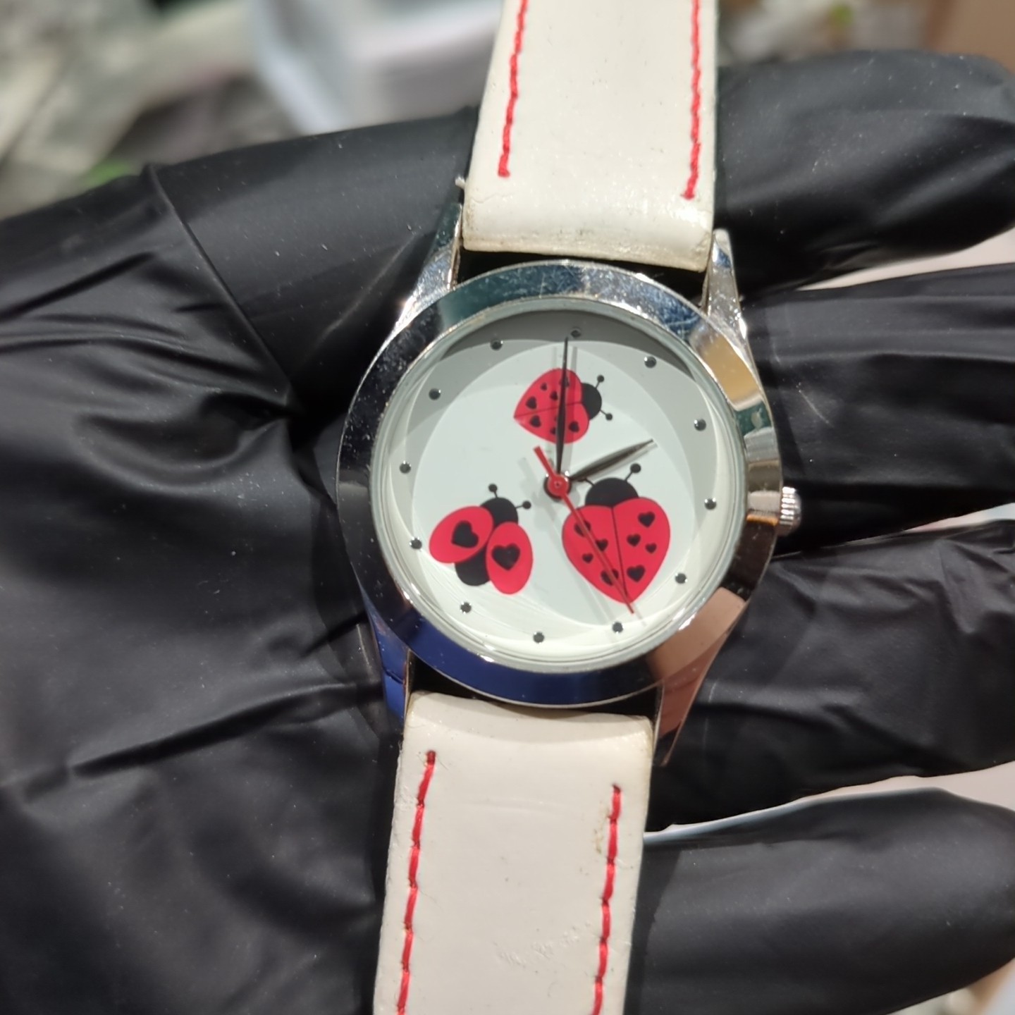 Working Lady Bug White Band Women’s Quartz Watch New Battery 32mm Fit 7