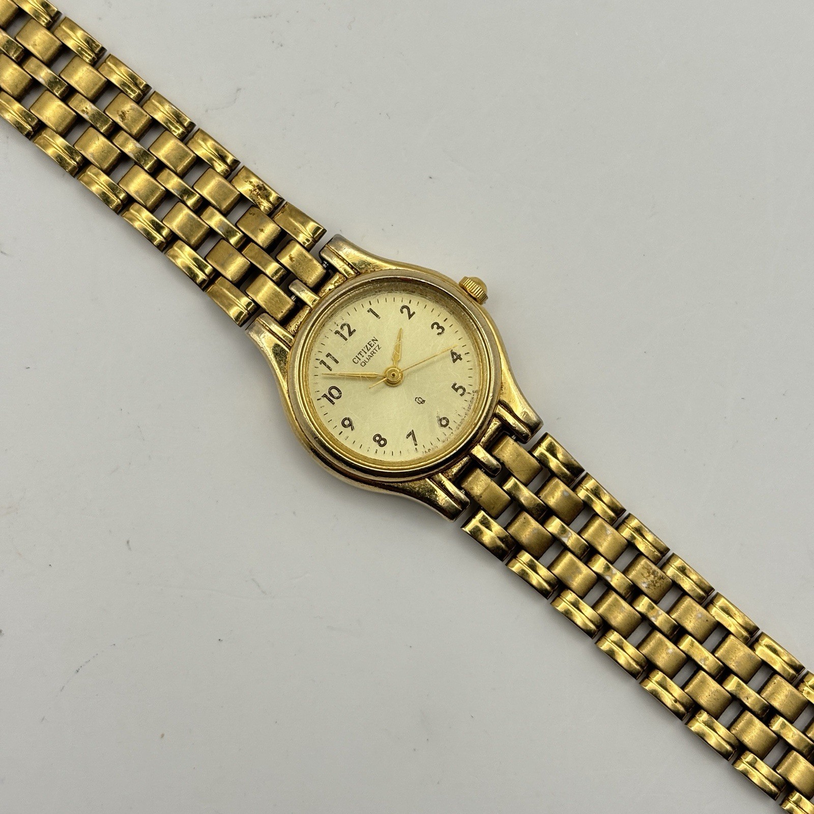Citizen CQ Watch Women 21mm Dial Gold Tone Round 5930-S29762 #2.25