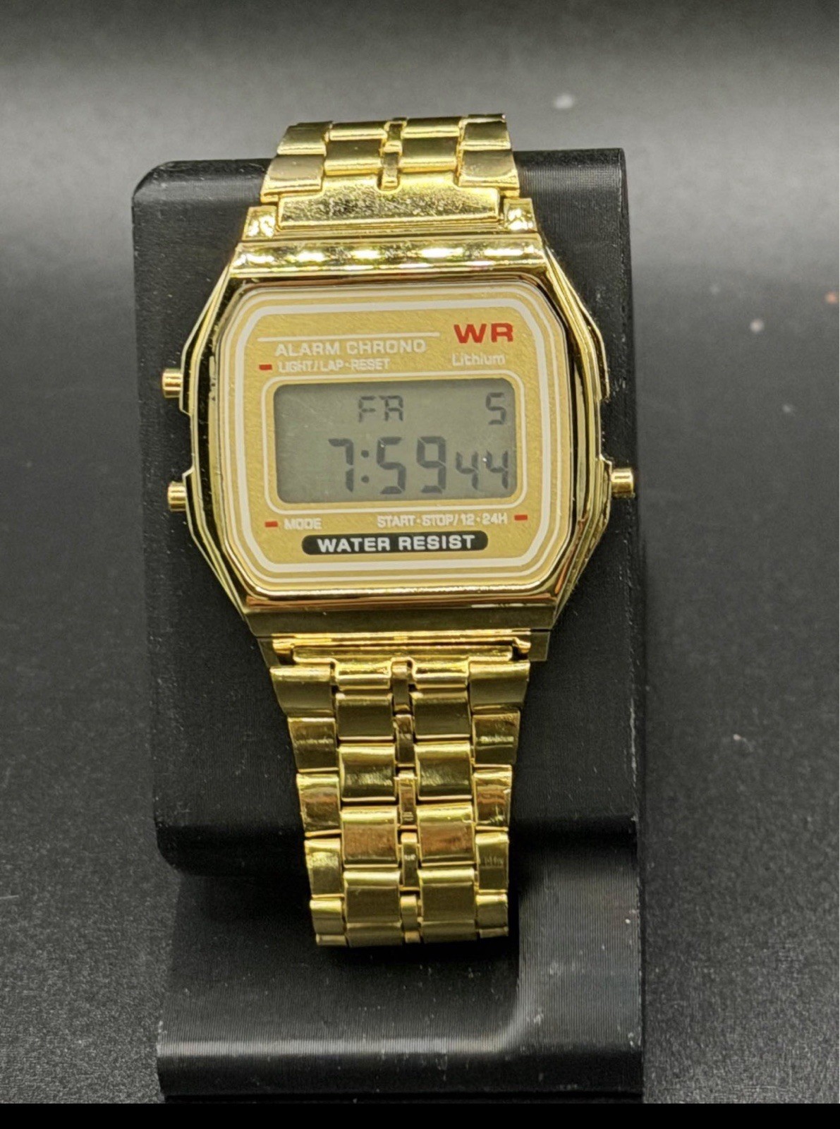 Vintage Digital Watch Gold Toned – Retro 80s Classic