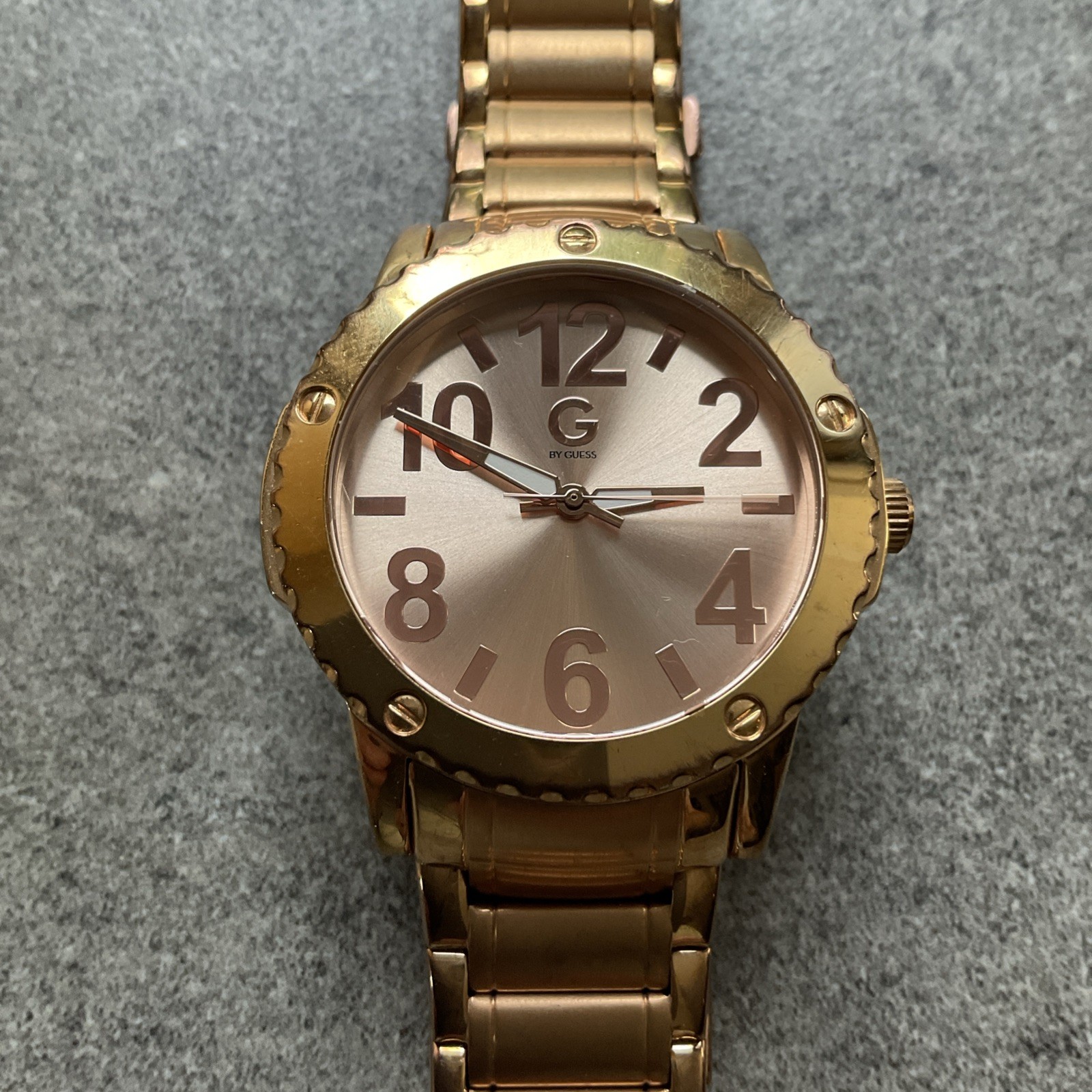 Guess Womens Watch 40mm Rose Gold Tone Case And Band Runs Great Bin V