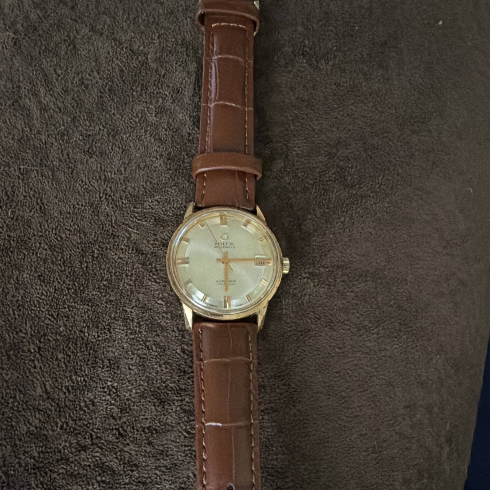 Milus 25 Jewels Vintage Automatic Date Silver Dial Brown Leather 35mm
