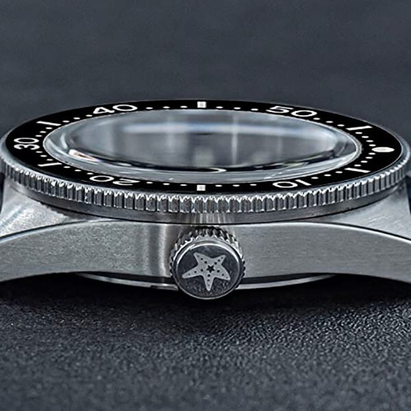 Seestern 62mas Automatic Steel Silver Black Date Sapphire Diver Men’s Watch