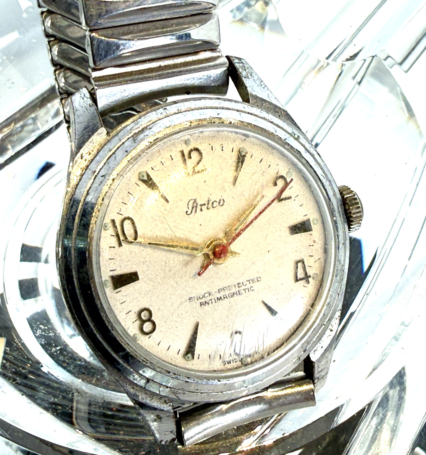 RARE Vintage Mechanical ARTCO Swiss Made Watch Automatic Dial Runs Well